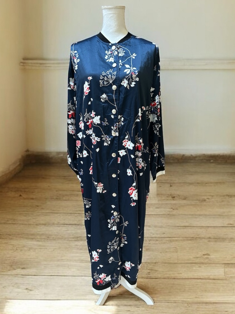 Navy Blue Button Front Floral Satin Long Sleeve Bomber Robe Jacket NWT Lrg